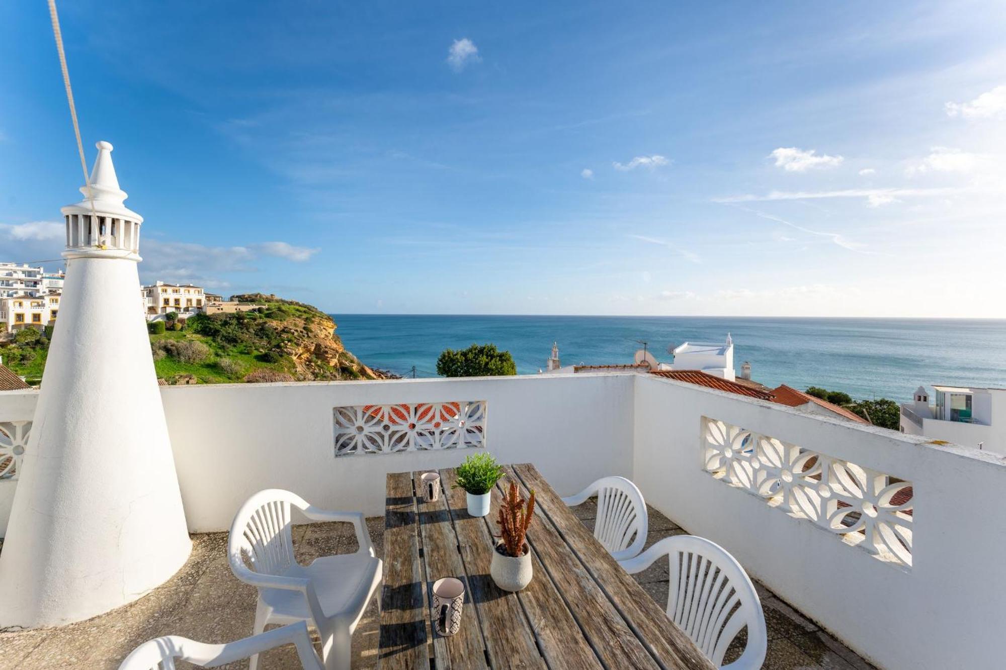 Comfy Flat W/ Rooftop Beach View By Lovelystay Burgau Exteriér fotografie