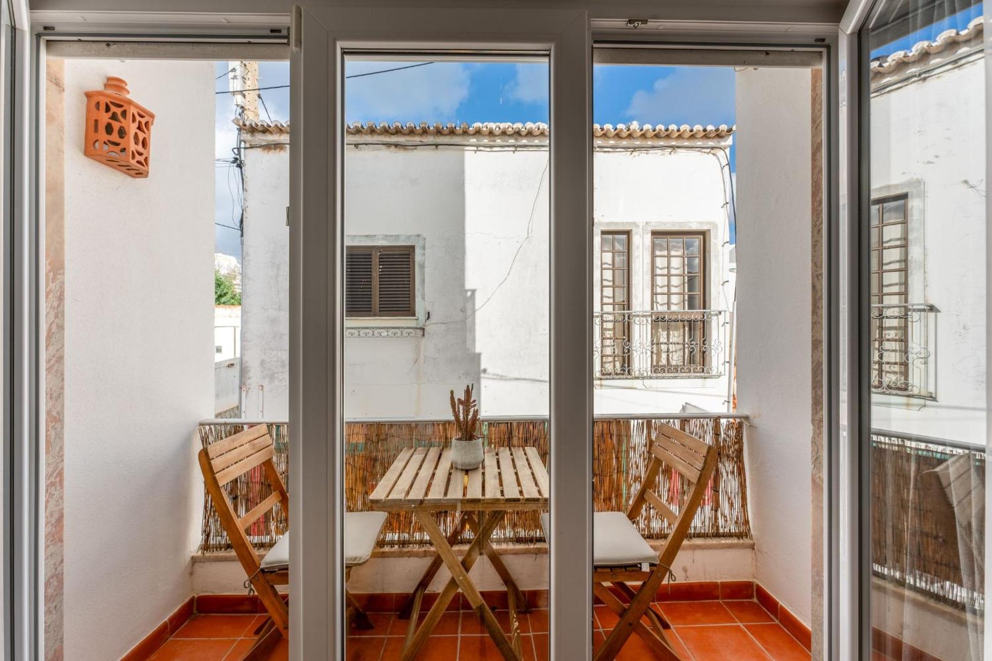 Comfy Flat W/ Rooftop Beach View By Lovelystay Burgau Exteriér fotografie