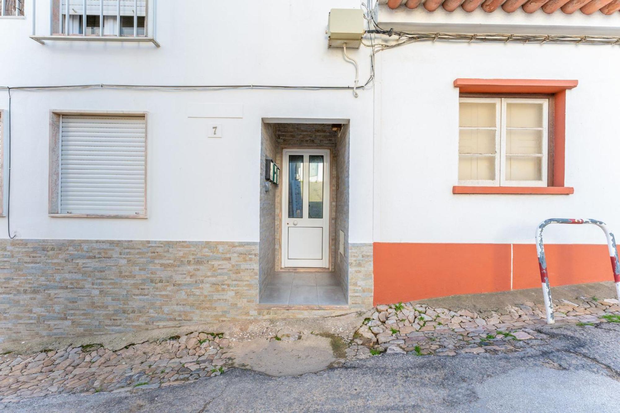 Comfy Flat W/ Rooftop Beach View By Lovelystay Burgau Exteriér fotografie